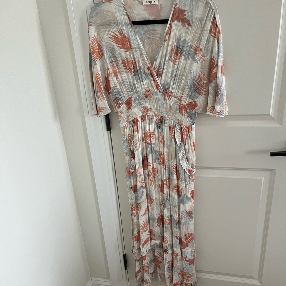 Above ankle dress